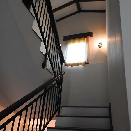 Karya *